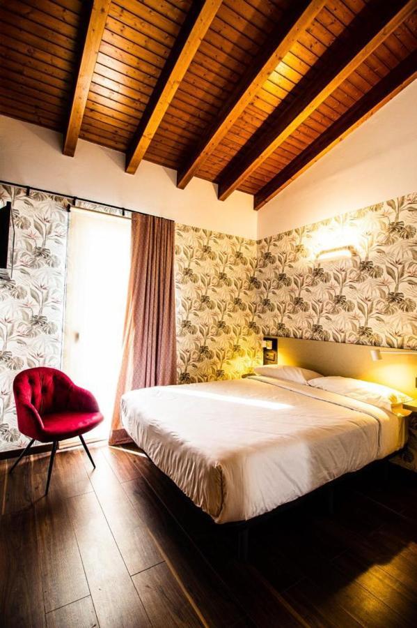 Molino Candeal Hotel Boutique & Apartamentos Caniles Exterior photo